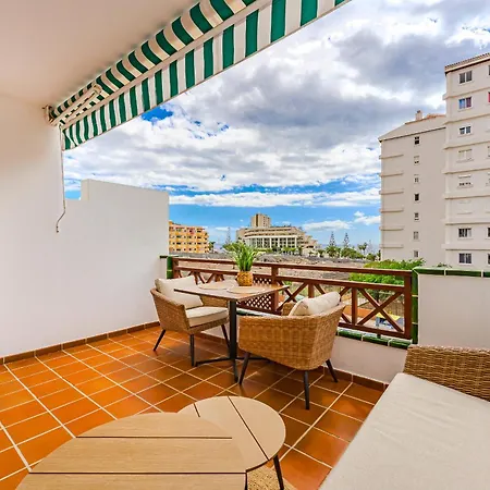 Ocean Walk Victoria Court 2 Modern With Terrace, Heated Pool, Netflix * Arona (Tenerife)