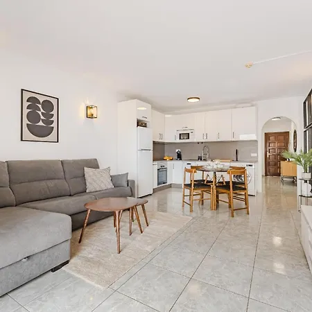 Апартаменты Ocean Walk Modern